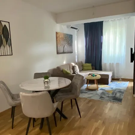 Joanne Apartman